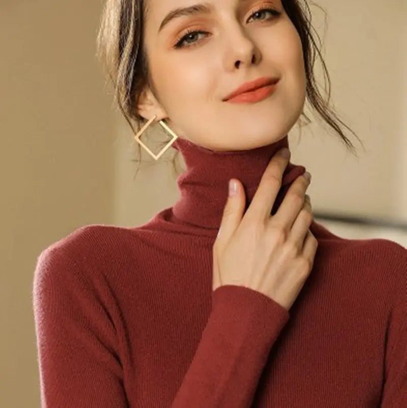 Women's Fitted Cashmere Turtleneck Sweater (Fall/Winter)