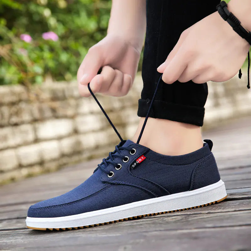 Korean Style Low Top Canvas Sneakers for Men
