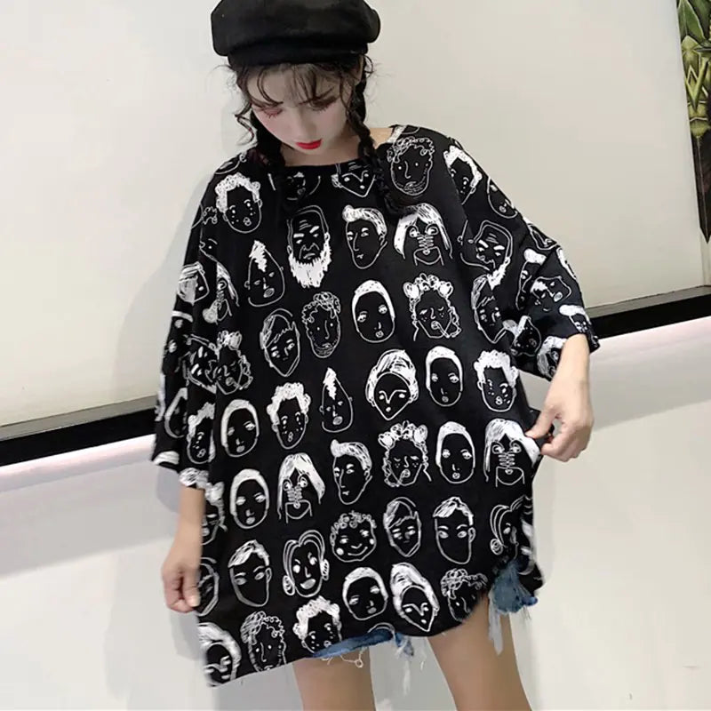 Trendy Women's Short Sleeve T-Shirt with Print