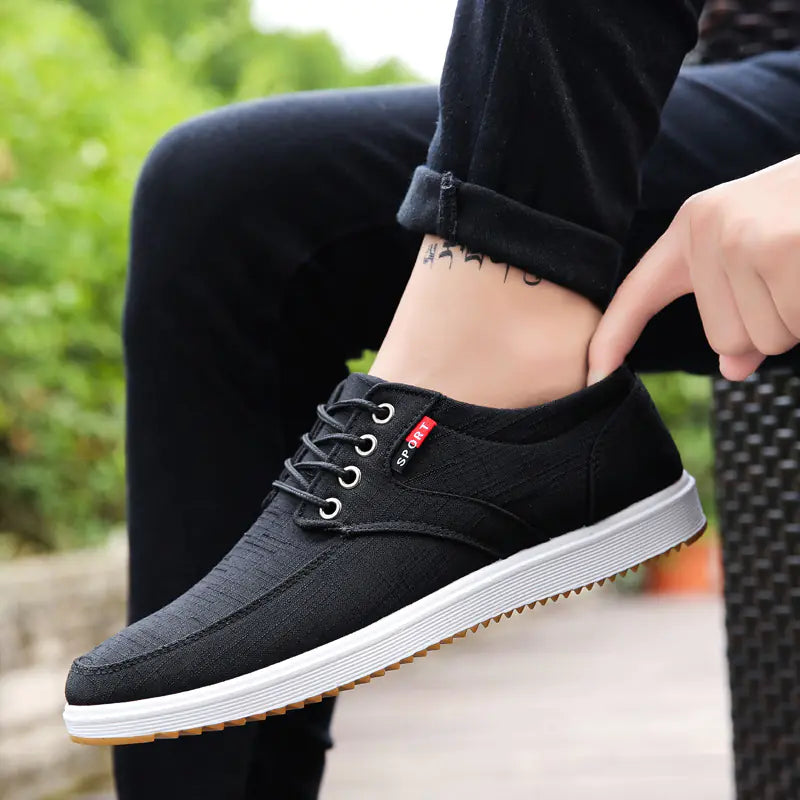 Korean Style Low Top Canvas Sneakers for Men