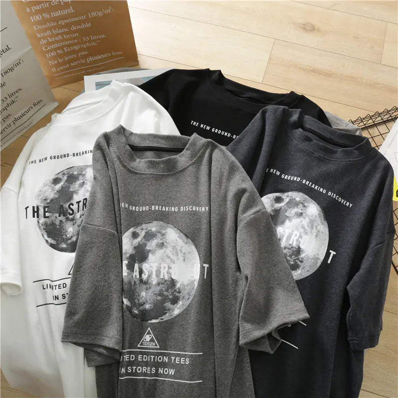 Women's Loose Fit Earth Print Short Sleeve T-Shirt
