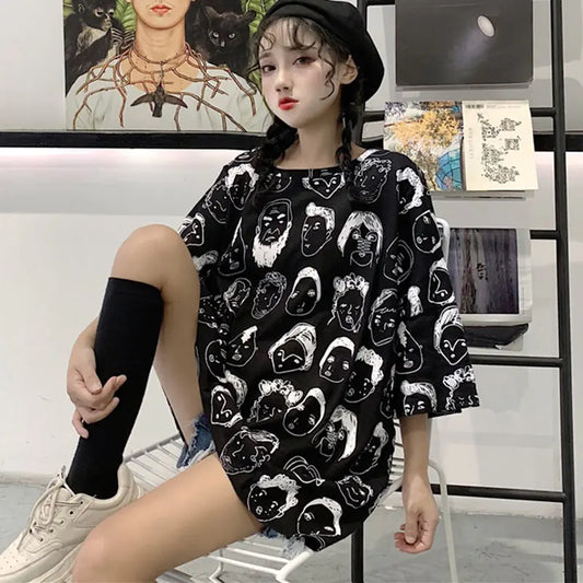 Trendy Women's Short Sleeve T-Shirt with Print